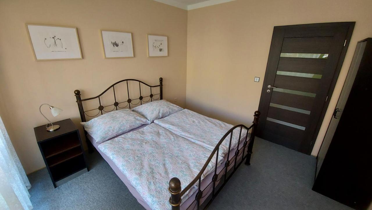 Apartman Eva - Plne Vybaveny Byt - Tyn Nad Vltavou Luaran gambar